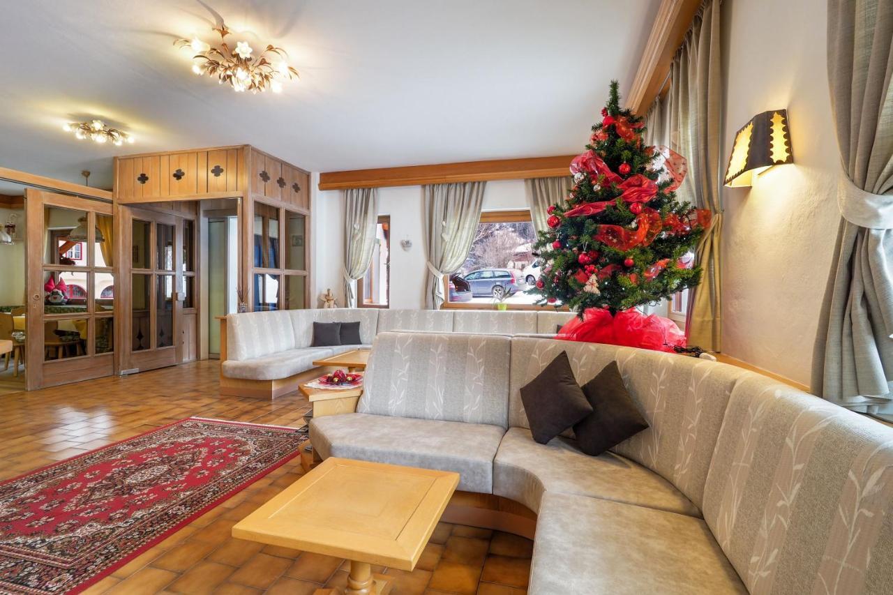 Cesa Edelweiss Living & Spa Campitello di Fassa Habitación foto